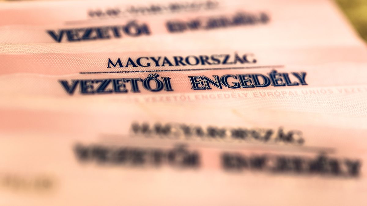 Ingyenes lesz a jogosítványszerzés középiskolásoknak – íme, a részletek