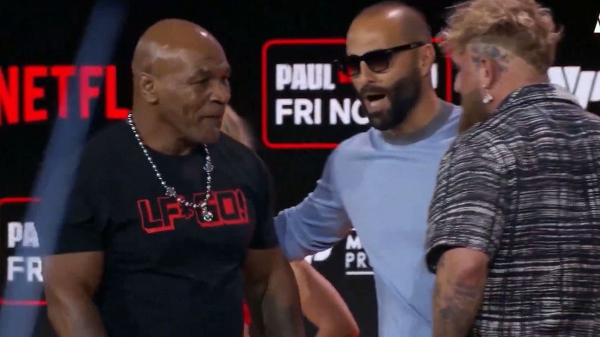 Mike Tyson provokálta youtuber ellenfelét a sajtótájékoztatón (videó)
