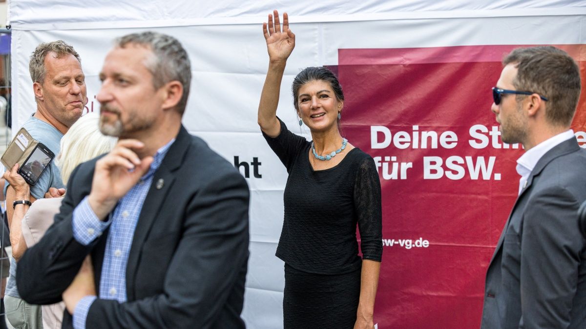 Már ebben is Orbánt másolja a német baloldal új sztárja