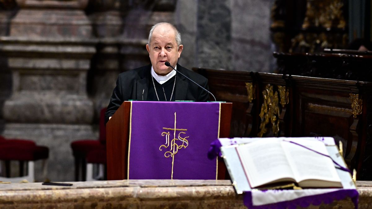 Kalocsai érsek: A kereszt ezer év óta a magyarság egyik legszebb szimbóluma