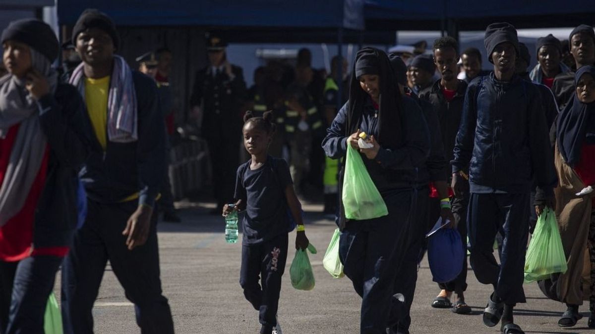 Valencia lakói a bűnöző migránsok miatt követelik egy bár bezárását