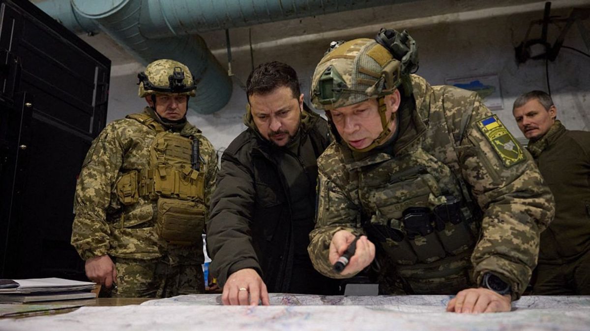 Az ukrán főparancsnok végül beismerte: nehéz a helyzet a keleti fronton