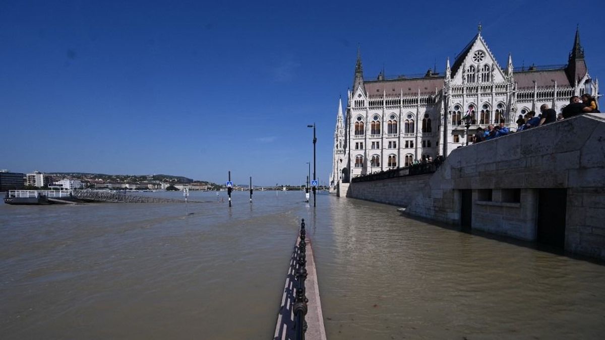 Egy hét alatt annyi víz folyik le a Dunán, mint amennyi a Balatonban van. Kétszer