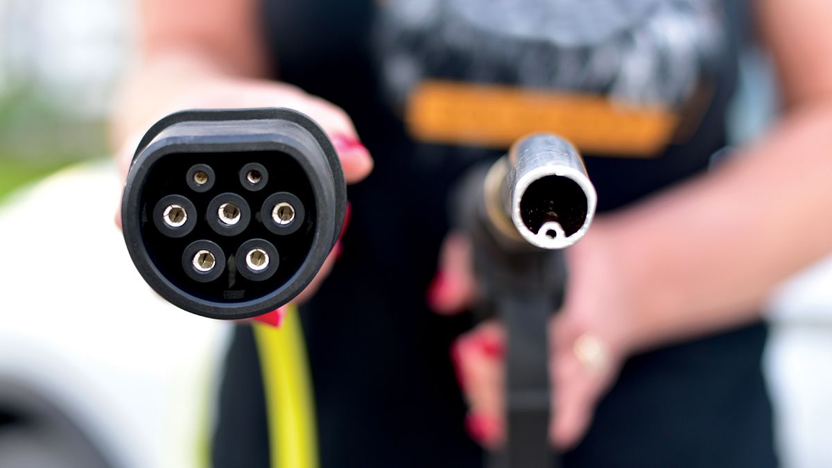 Közeleg az elektromosok és a belső égésűek végső csatája