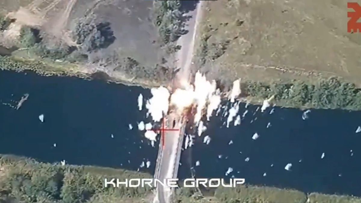 Érzékeny pontra csaptak le az ukránok: porrá bombázták a kulcsfontosságú orosz hidat (VIDEÓ)