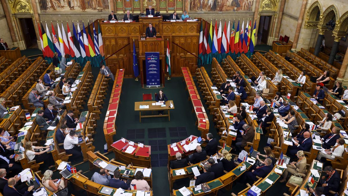 Ezekkel a témákkal kezdődik a parlament őszi ülésszaka