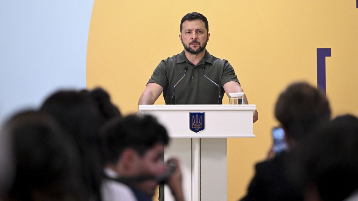 Zelenszkij Amerikába utazott és már a háború lezárásáról beszélt