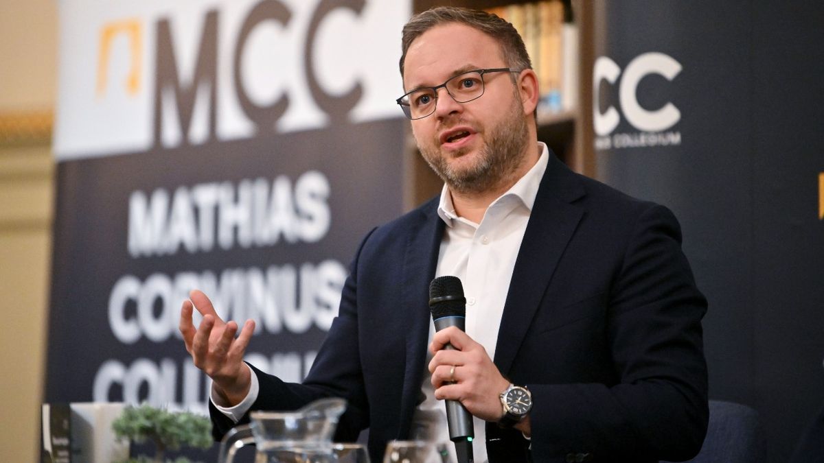 „Még soha nem volt ekkora a tét” – vezető politikus az amerikai választásról