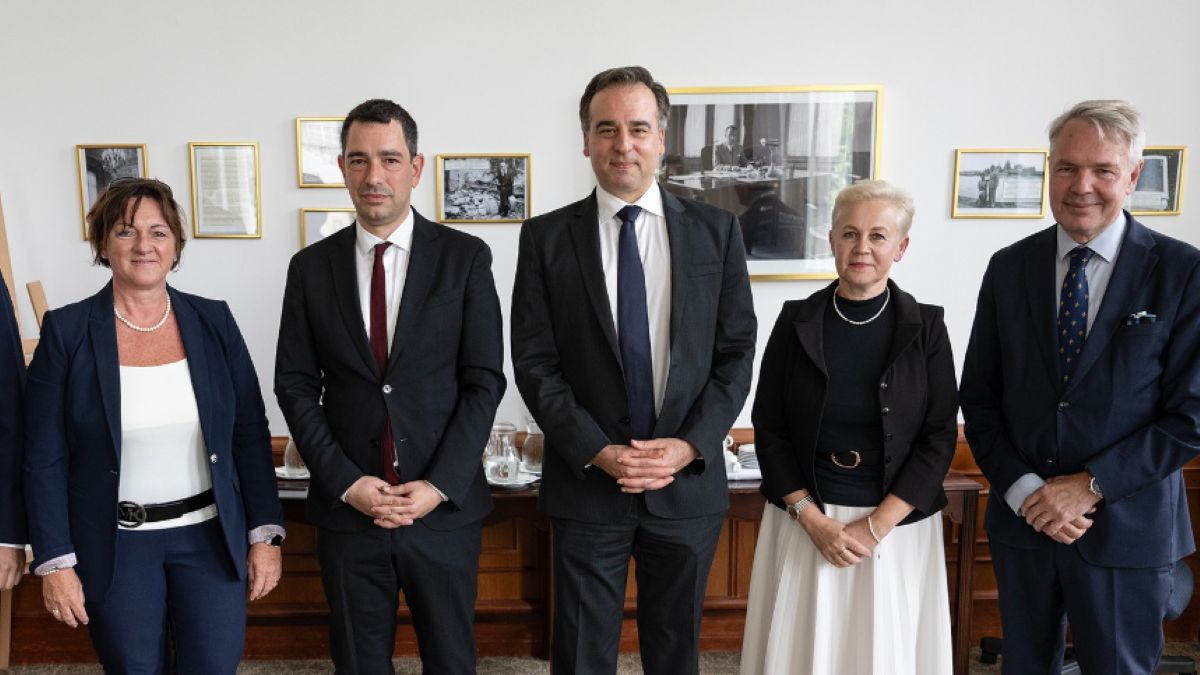 David Pressman külföldiekkel tárgyalt Magyarország sorsáról