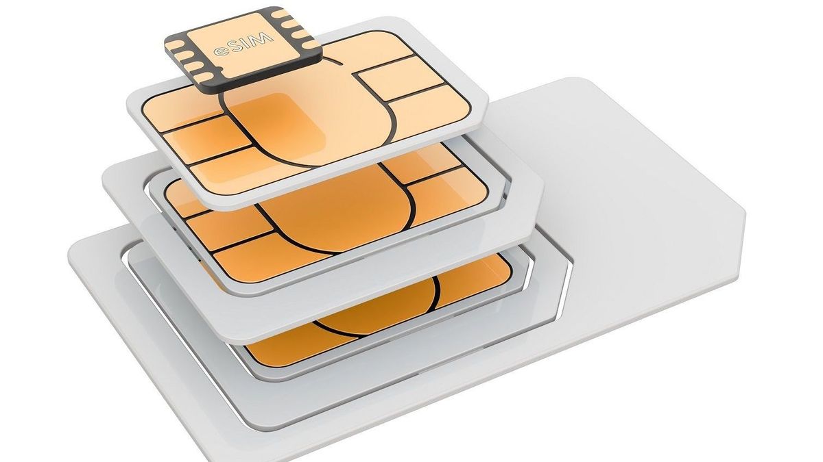 Telefonhasználat külföldön: e-SIM-et vagy adatkártyát érdemes választani európai utazásnál?