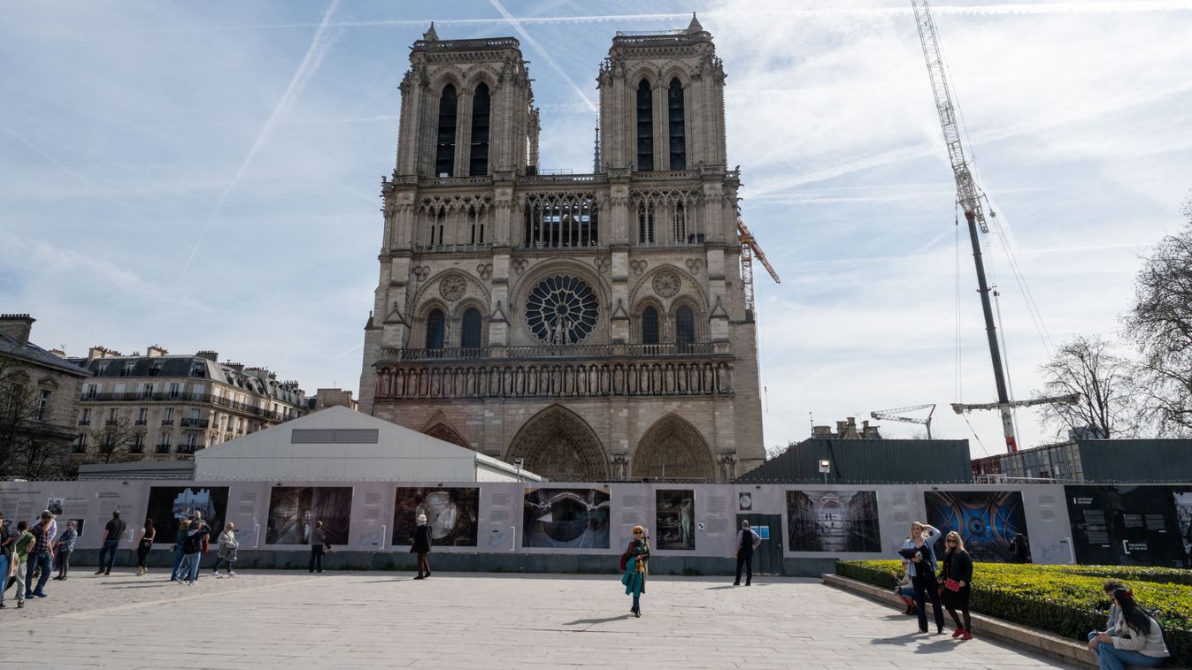 FRA-PARIS-NOTRE DAME CATHEDRAL