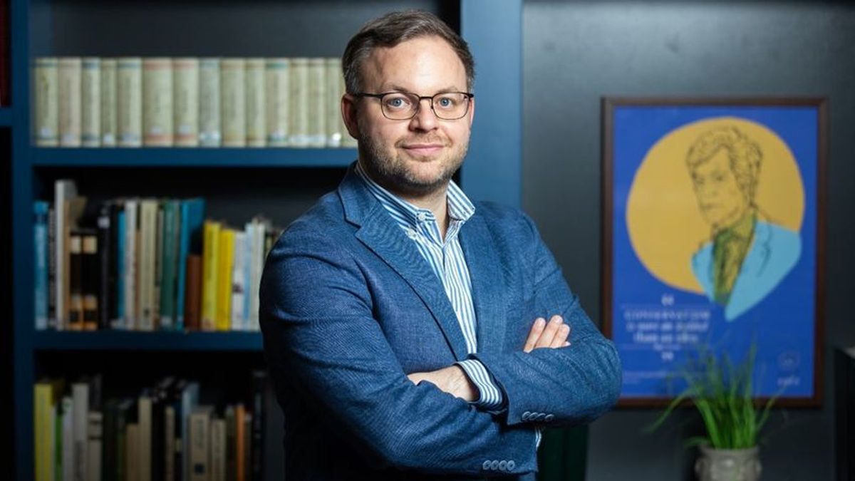 Kitartóan faggatta Orbán Balázst a BBC műsorvezetője, de nem talált fogást a magyar kormány politikáján