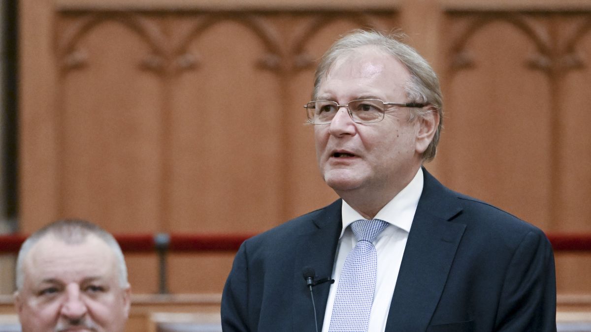 Hiller István kemény kritikája: Az ellenzék saját vitáival rombolta le a választói bizalmat