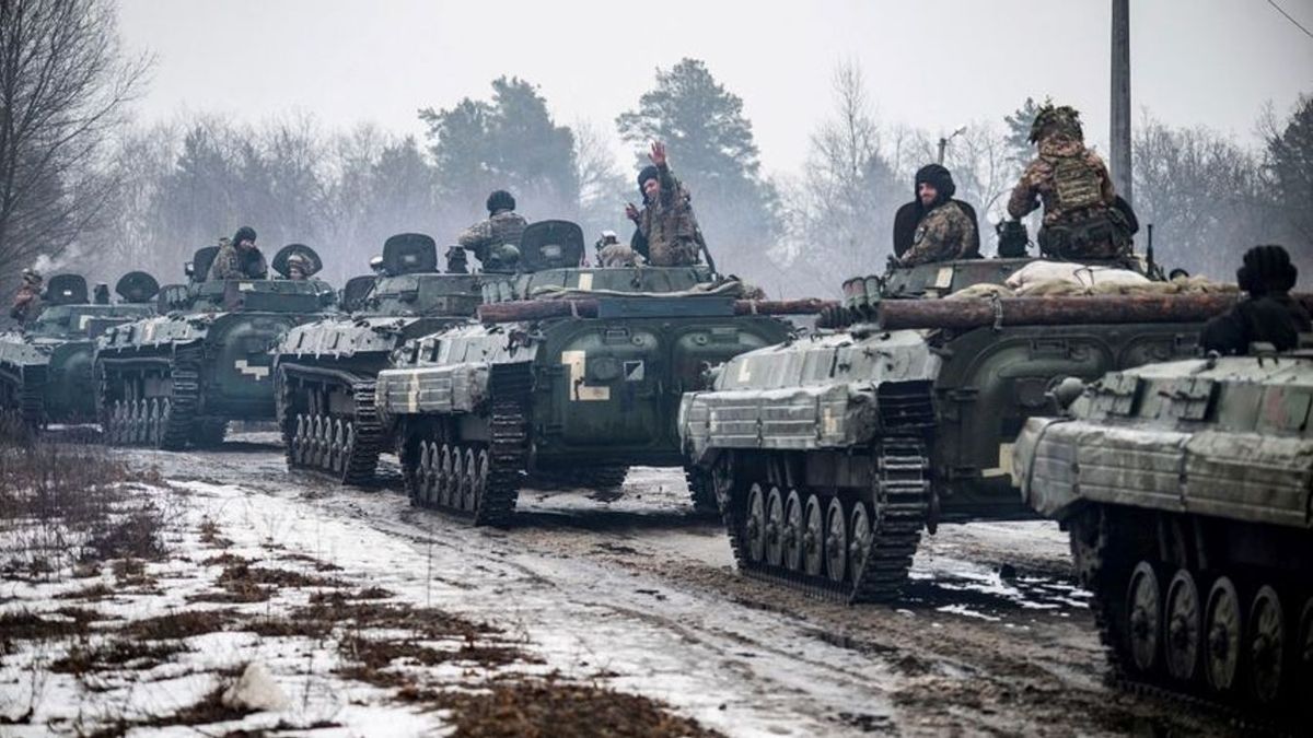 Brit hírszerzés: Nagy bajban van Zelenszkij, összeomolhat a teljes ukrán védelem a frontokon
