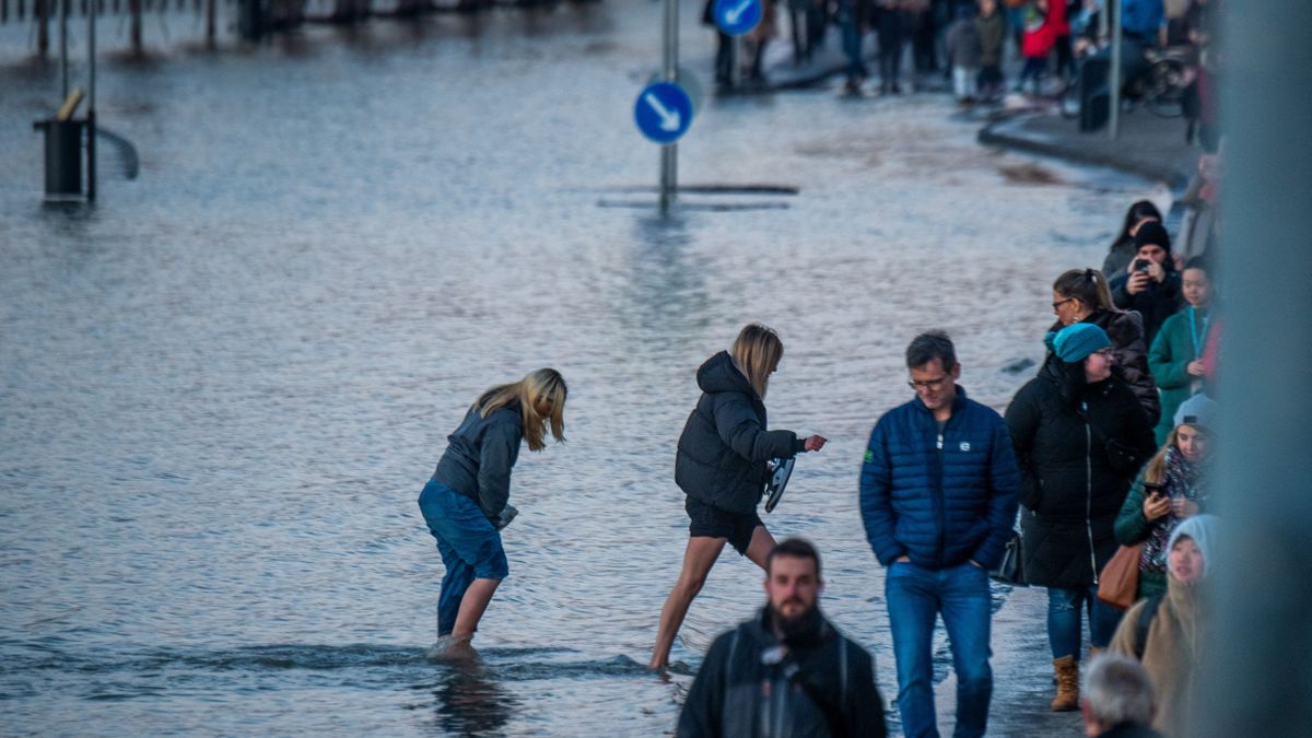 Európában már 21 halálos áldozata van az áradásoknak