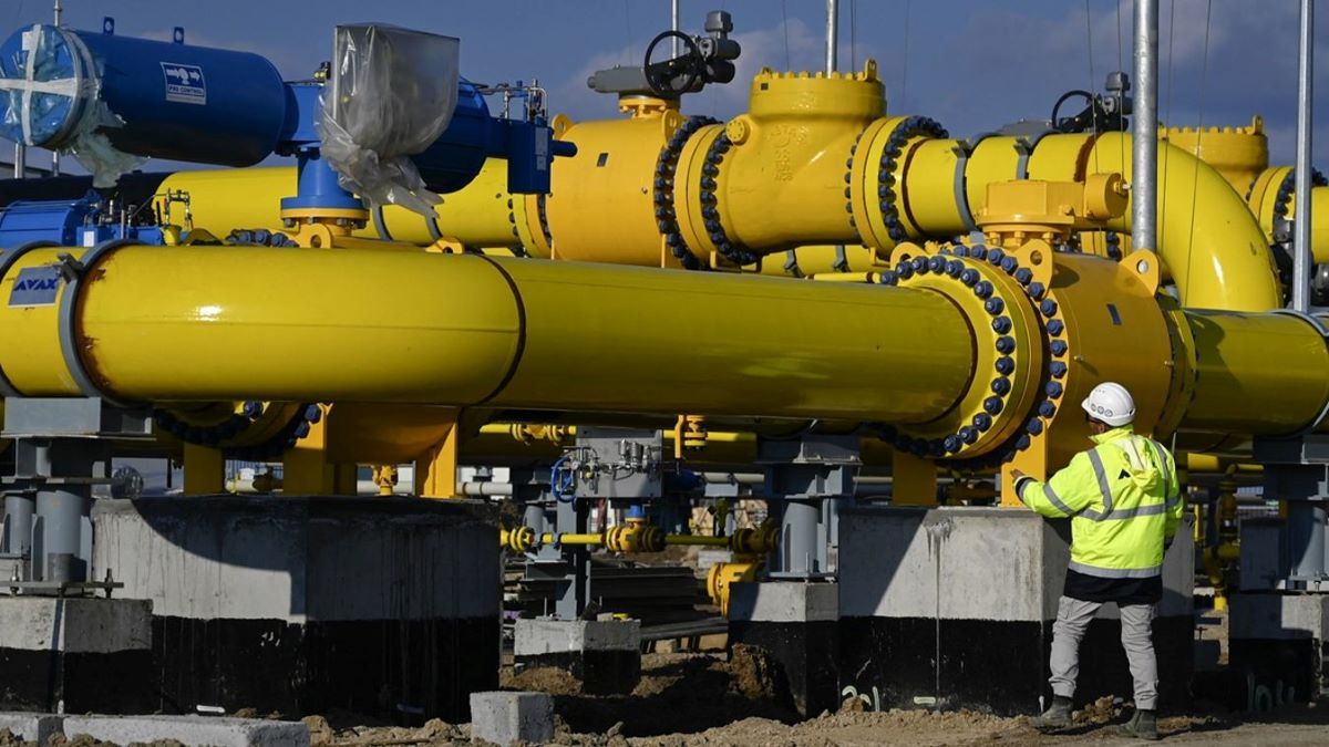 Bloomberg: kezd a sarkára állni a német ipar, egyre többen bíznak abban, hogy visszatér az orosz gáz