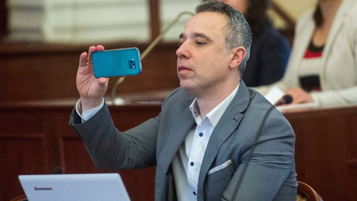 Új információk a fővárosi korrupciós gépezetről: a kispesti szocialisták is érintettek lehetnek az Óbudán kirobbant botrányban