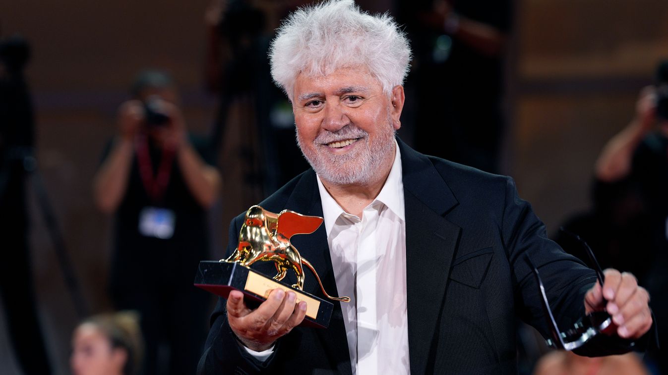 Pedro Almodovar's 'the Next Room' Wins The Golden Lion At The Venice Film Festival
.