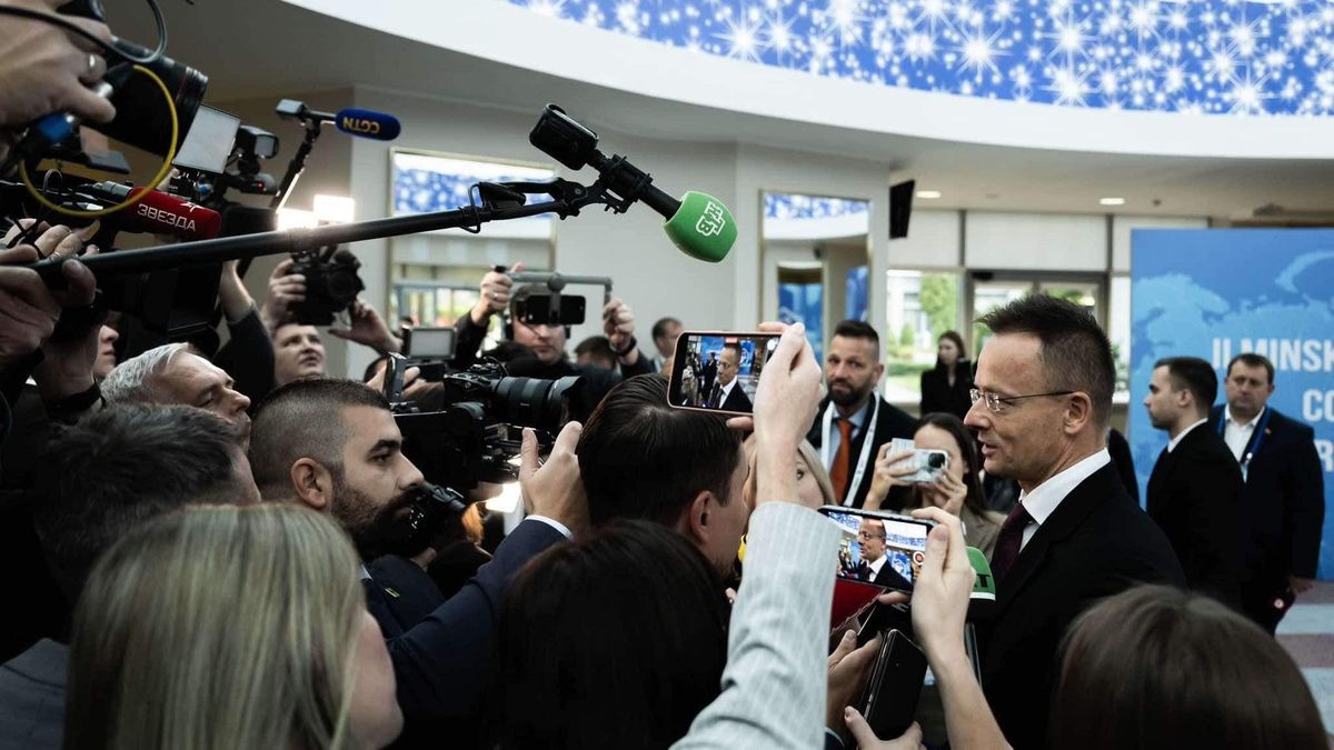 Csehországban tombolnak Szijjártó Péter miatt – gyorsan elfelejtették, mit mondtak Magyarországról