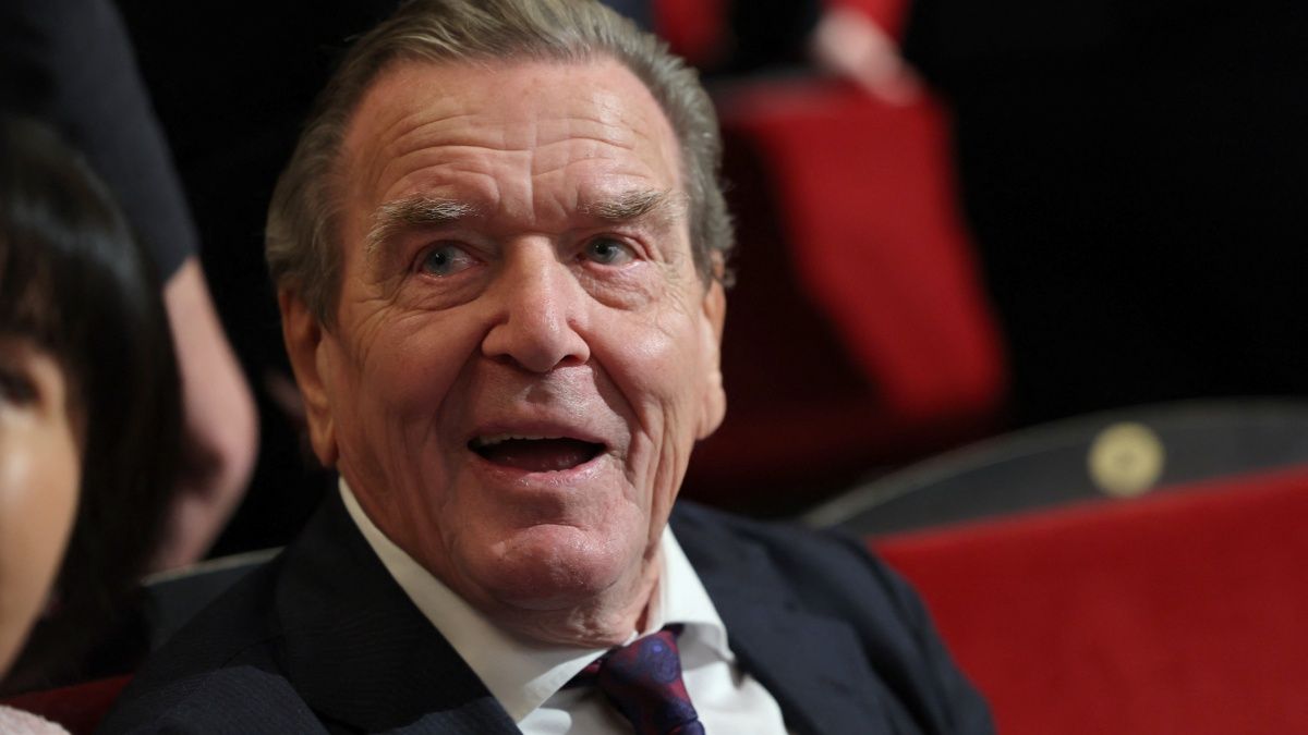 Megbocsátanak a német szocdemek Gerhard Schrödernek