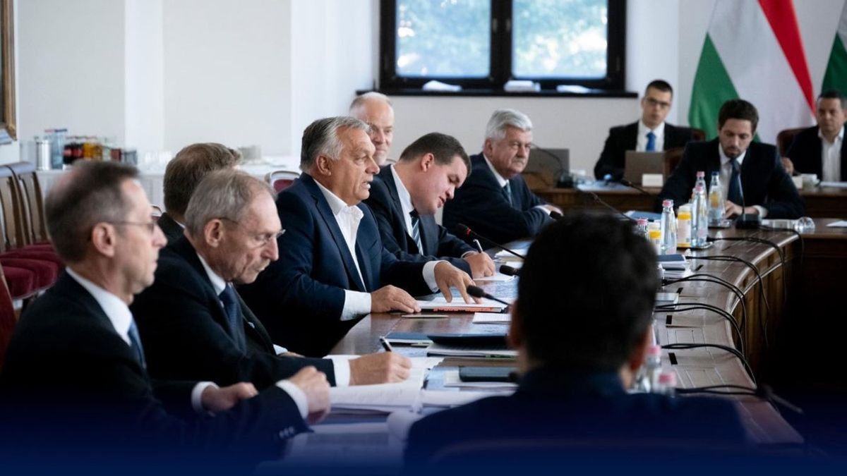 Orbán Viktor: A célunk világos, megőrizni Magyarországot a béke szigeteként!