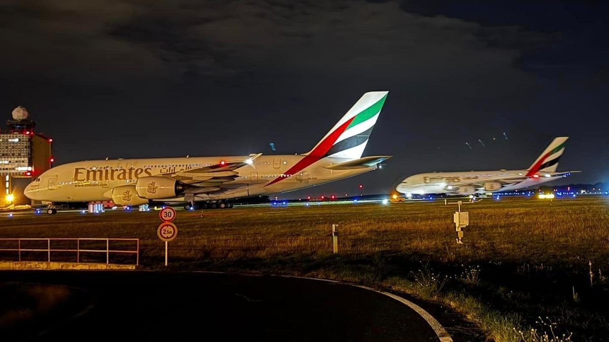 Négy Emirates-járat is Budapesten szállt le az iráni támadás miatt: például a világ legnagyobbjai, Airbus A380-asok