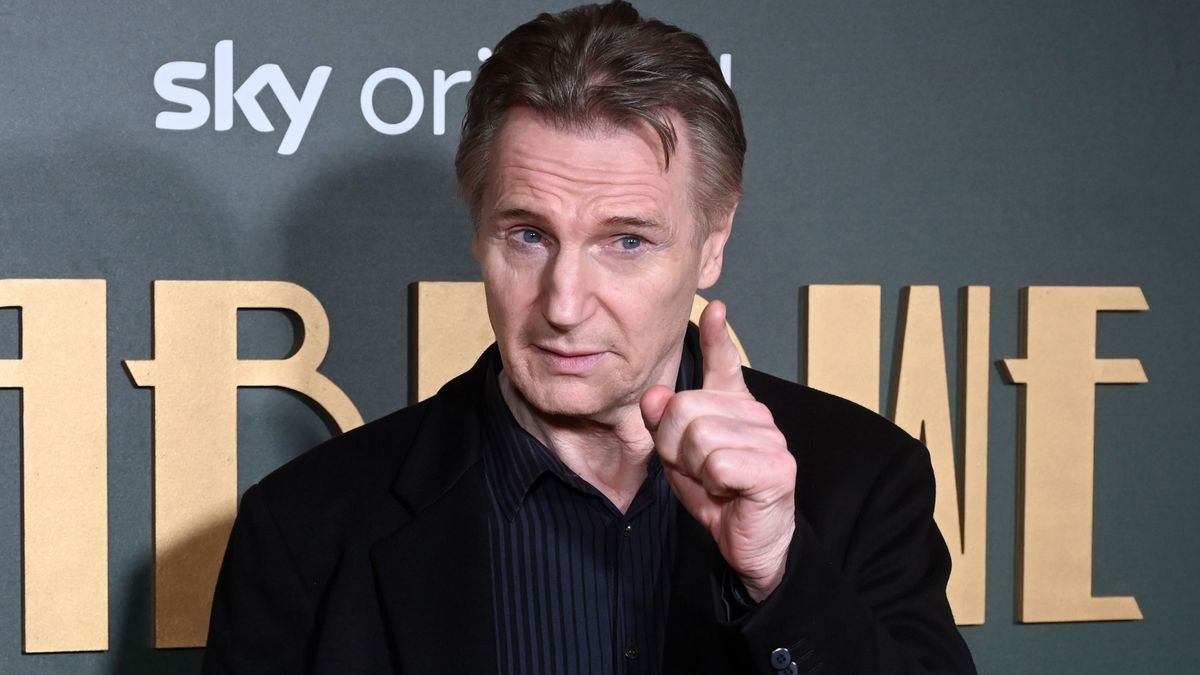 Liam Neeson visszavonulót fúj