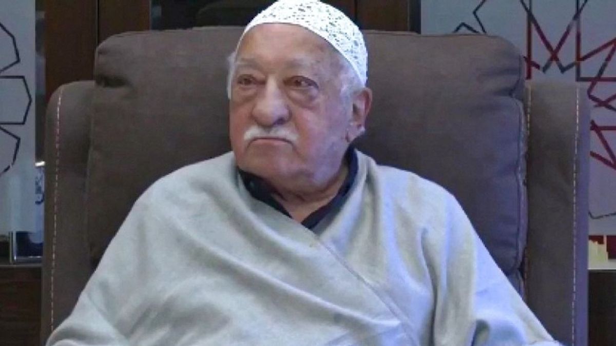 Elhunyt a „török Soros György” – Fethullah Gülent 2016-os államcsíny elkövetésével vádolták