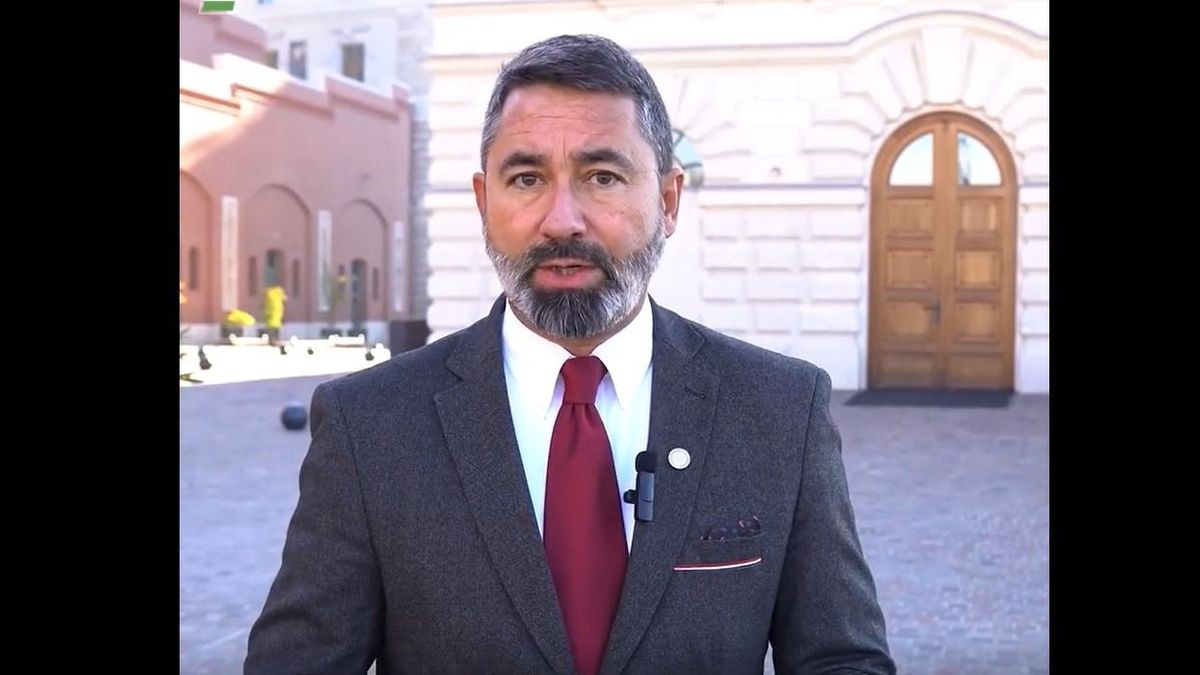Hidvéghi: Mondjuk el a véleményünket a nemzeti konzultációban!
