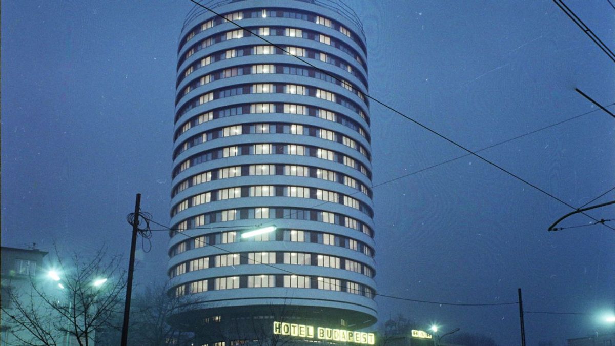 Lebontják Budapest egyik legikonikusabb épületét