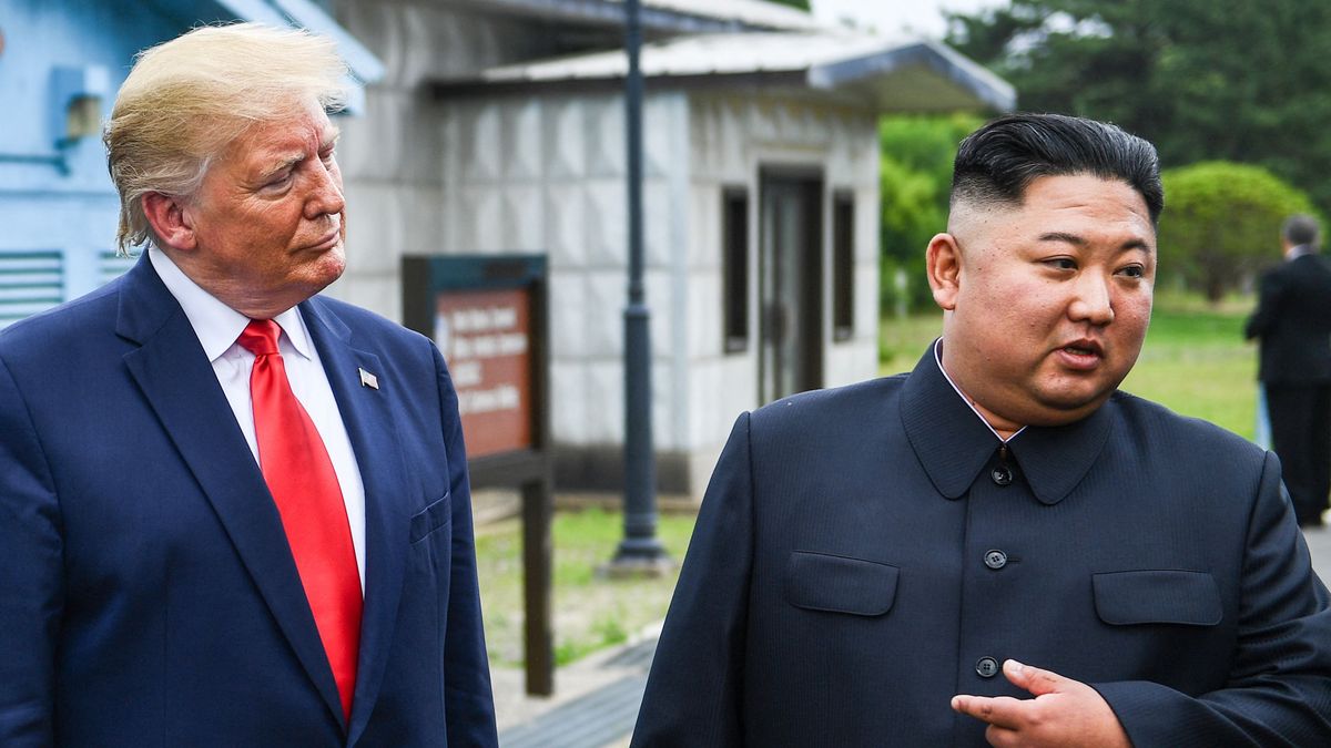 „Az enyém nagyobb és működik!” – így beszélte le Trump Észak-Koreát az atomversenyről (VIDEÓ)