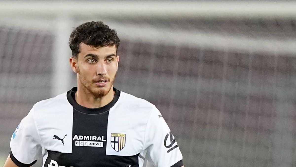 Botond Balogh of Parma Calcio is in action during the Serie A match between Lecce and Parma in Lecce, Italy, on September 21, 2024. 