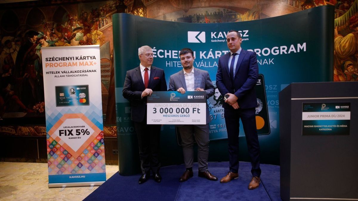 Junior Prima Díjjal ismerték el a Világgazdaság munkatársát