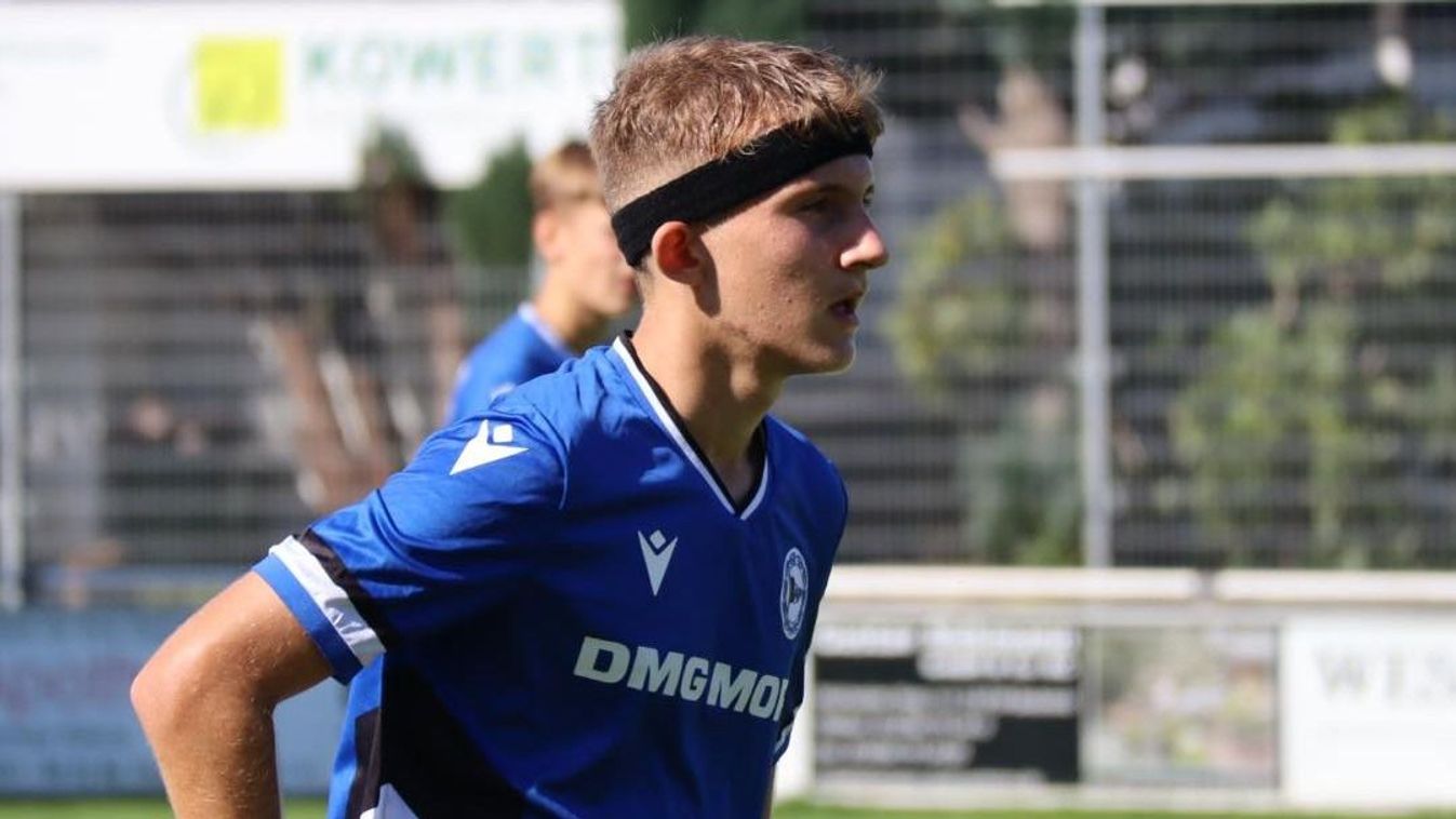 Andreas Bocking az osztrák TSV St. Johann és a magyar u18-as válogatott labdarúgója. 