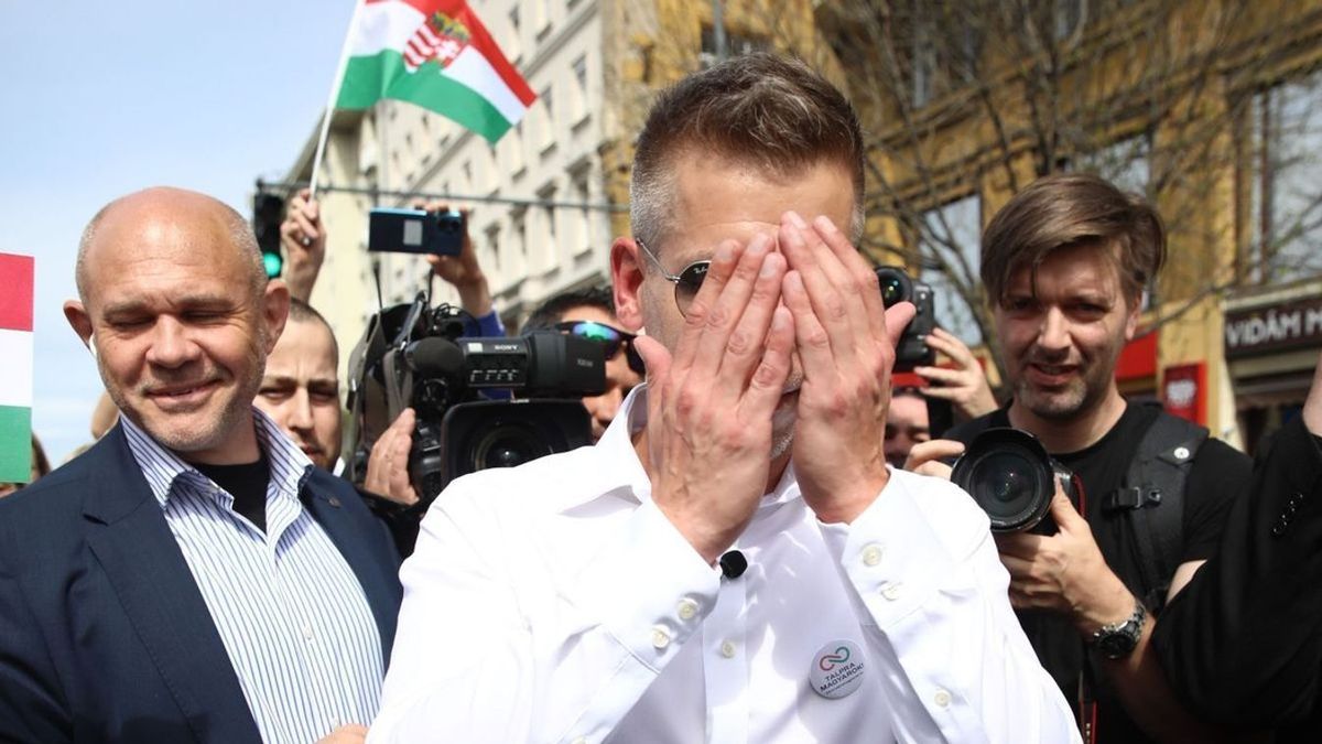 Magyar Péter nyilvános zsebhokival ütött magának egy méretes öngólt