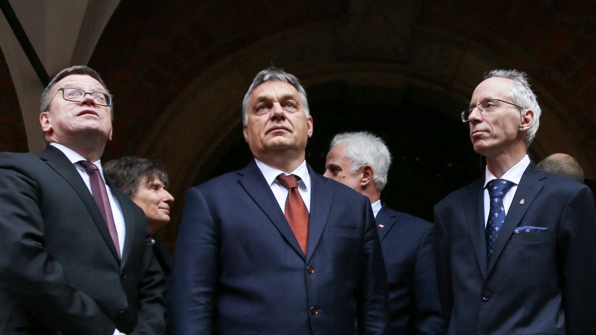 Tusk újabb bosszúra szomjazik: a varsói Felczak Intézet bezárása nem segíti a lengyel-magyar kapcsolatok javítását