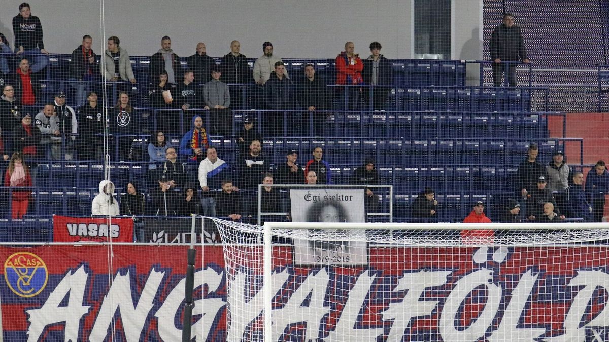 „A mi türelmünk is véges” – Válaszút elé állították Csányi Sándort az elkeseredett Vasas-szurkolók