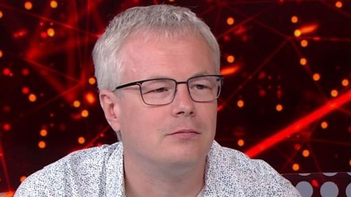 Öveket becsatolni: a nagy mesemondó Pulai András szerint is a Tisza Párt vezet