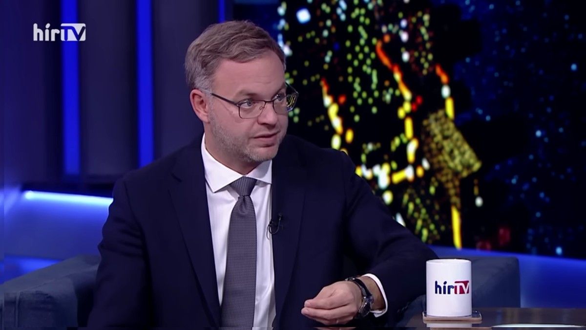 Orbán Balázs: Az EU gazdasági lemaradásáért a Macron-féle liberálisok és a zöldek a felelősek