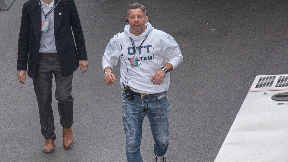 „Olyan, akit érdemes messzire elkerülni” – ilyennek látják Sebestyén Balázsék Magyar Péter bizalmasát