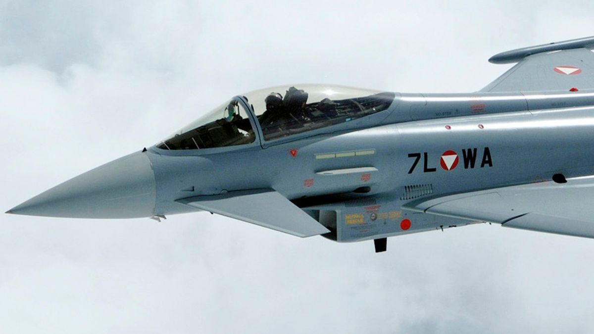 Magyarország szomszédjában teljes a káosz: kínos szituációba keveredett a légierő