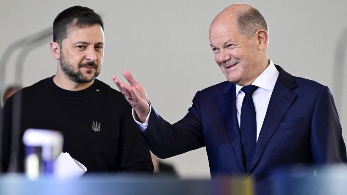 Megdöbbentő titok derült ki Zelenszkijről: hónapokkal ezelőtt véget érhetett volna a háború