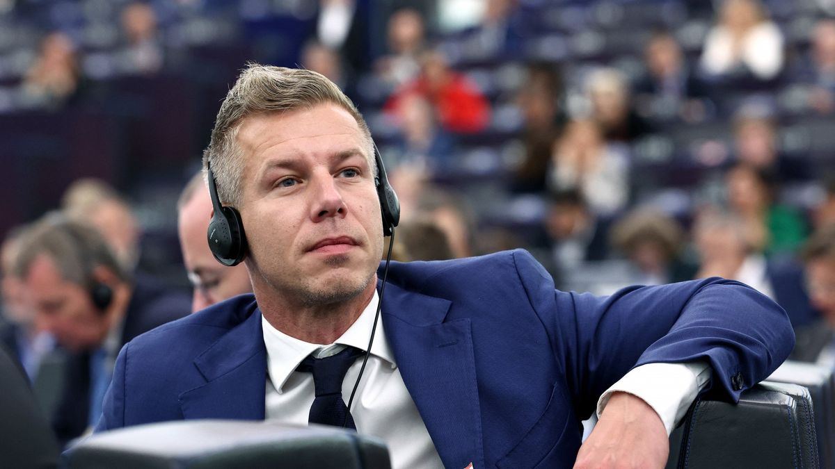 Itt a fordulat: páros lábbal beleszállt a saját (!) rajongóiba Magyar Péter – nagy kérdés, meddig tűrik még ezt a tiszások