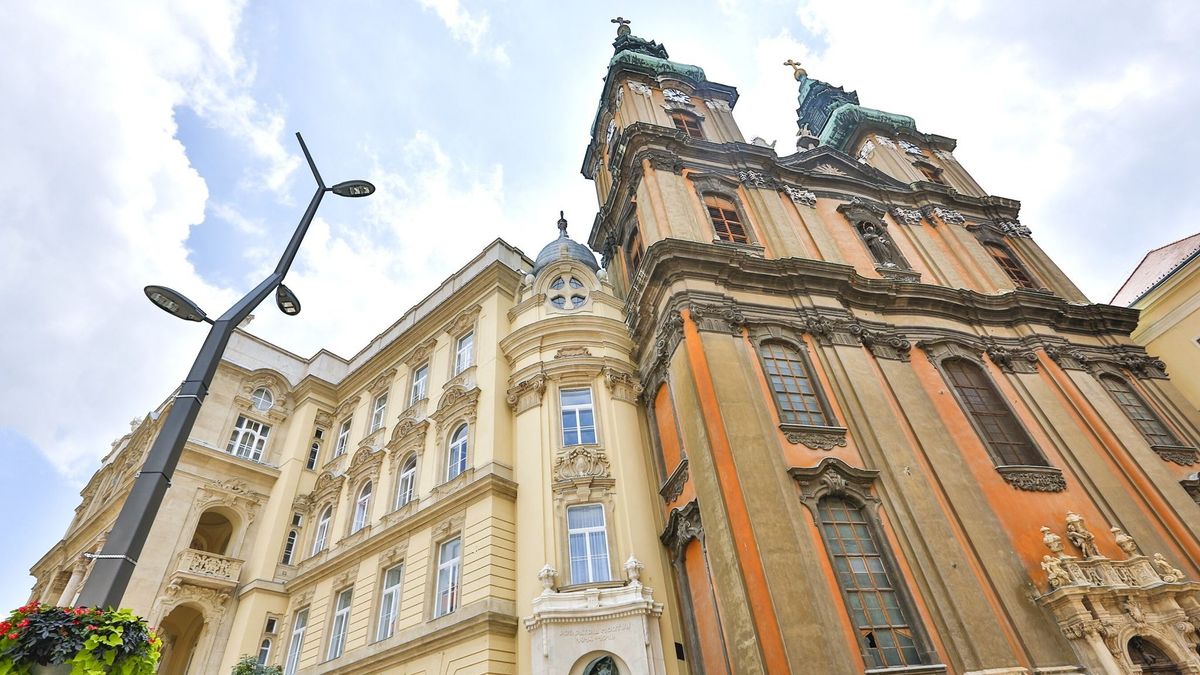 A szélsőséges és politikai alapon diszkrimináló megnyilvánulások súlyos károkat okoznak