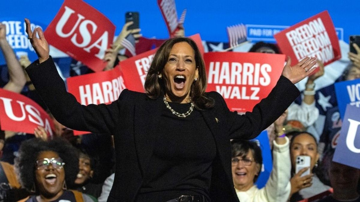 Borulhat minden: egy piszkos trükkel mégis Kamala Harris lehet az elnök