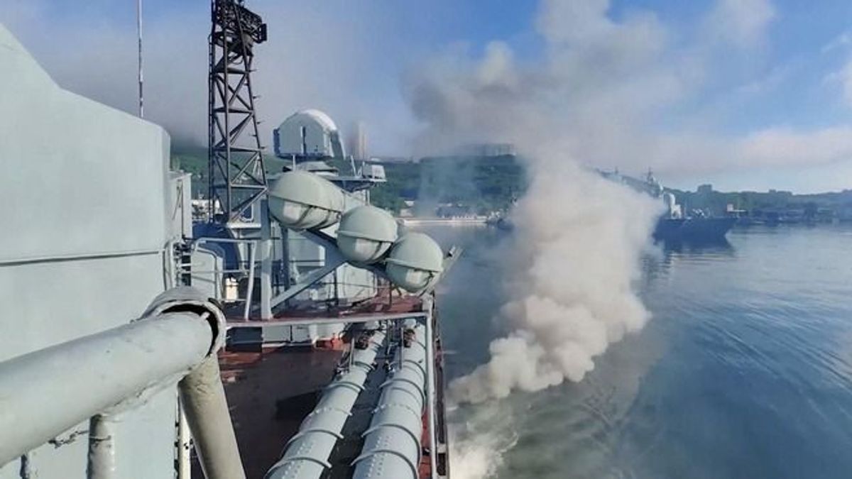Ukrán hírszerzés: először találtak el ukrán drónok orosz hajókat a Kaszpi-tengeren (VIDEÓ)