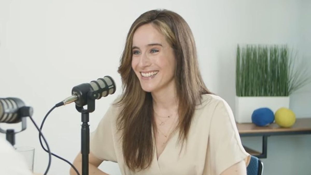 Juhé, talán végre teljesül régi vágyunk! Ha minden jól megy, előbb-utóbb a tiszás Dávid Dórától is hallunk valamit!