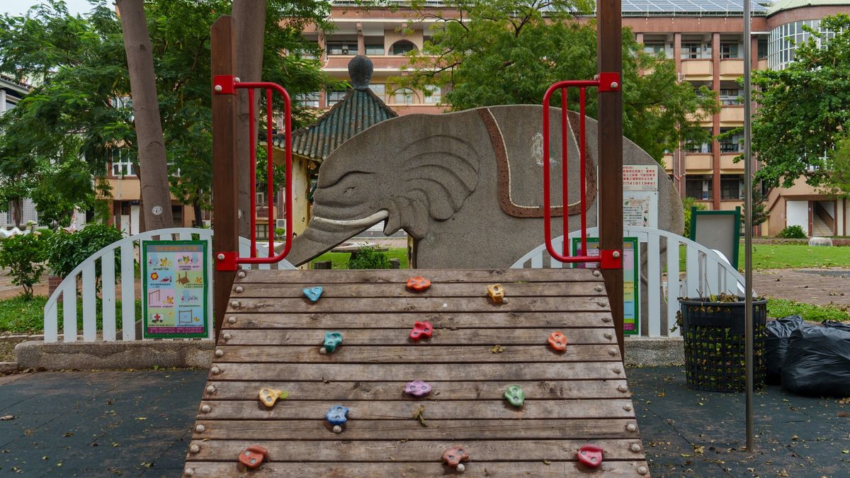 Horror Németországban: teherbe ejtette saját lányát az eritreai menekült