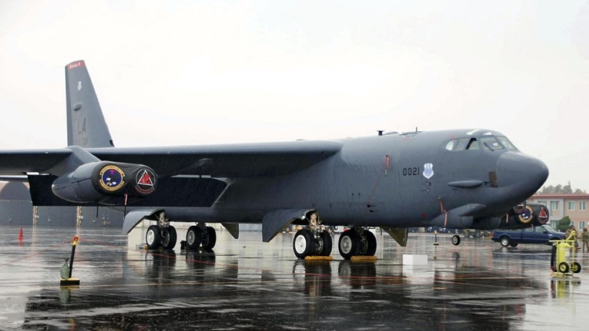 Pattanásig feszült a helyzet: amerikai bombázók ólálkodtak Kalinyingrád közelében