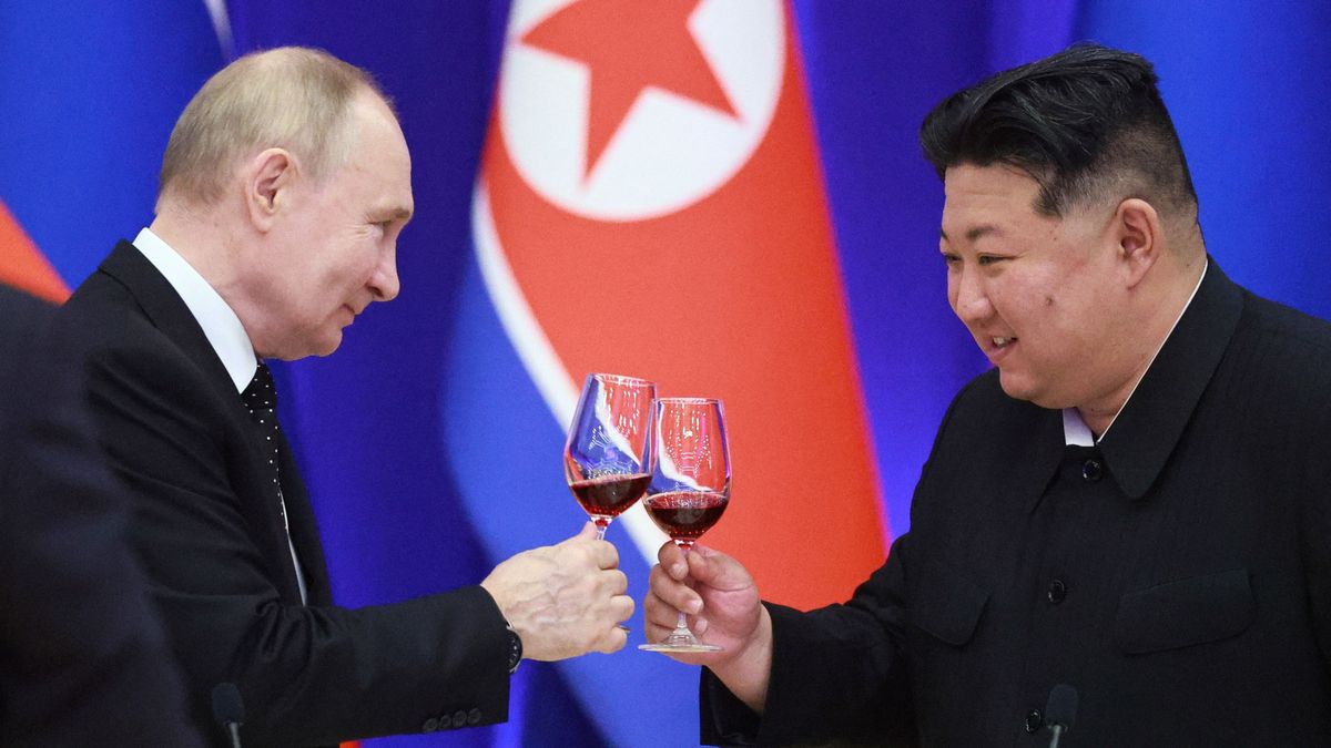 Jöhet itt akármilyen béketárgyalás, Kim Dzsongun leszögezte: Oroszországot támogatják a végsőkig!